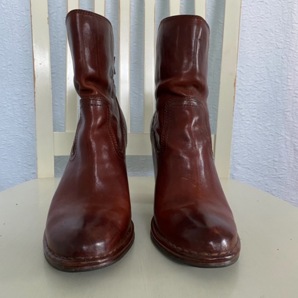 Frye Lara Heeled Short Boots Western